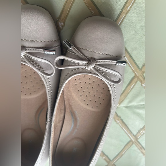 Geox Light Pink Leather Ballet Flats - Picture 2 of 8